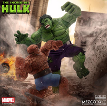 Cargar imagen en el visor de la galería, Mezco One:12 Collective - The Incredible Hulk - $3,499 ($799) - JUN-AGO 2026