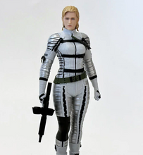 Cargar imagen en el visor de la galería, Konami - Metal Gear Solid Delta - The Boss - $799 - ($249) - SEP:OCT 2026