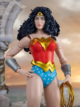 Cargar imagen en el visor de la galería, McFarlane - DC Classic - DC Multiverse - Collector Edition - Wonder Woman - $849($299) -AGO-SEP 2026