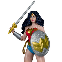 Cargar imagen en el visor de la galería, McFarlane - DC Classic - DC Multiverse - Collector Edition - Wonder Woman - $849($299) -AGO-SEP 2026