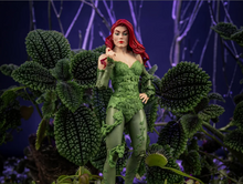 Cargar imagen en el visor de la galería, McFarlane - DC Classic - DC Multiverse - Collector Edition - Poison Ivy - $849($299) - AGO-SEP 2026