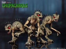 Cargar imagen en el visor de la galería, LOOSECOLLECTOR - The Crypt: Chupacabras Pack de 3 - $2999 ($999) - ENE-FEB 2027
