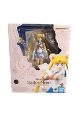 Cargar imagen en el visor de la galería, Bandai Namco - S.H.Figuarts - Sailor Moon (Crystal Star Compact Edition) ABIERTA