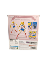 Cargar imagen en el visor de la galería, Bandai Namco - S.H.Figuarts - Sailor Moon (Crystal Star Compact Edition) ABIERTA