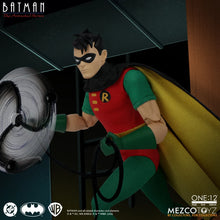 Cargar imagen en el visor de la galería, Mezco - One:12 Collective - The Animated Series Robin Action Figure - $2799($799)  ENE-FEB 2027
