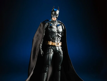 Cargar imagen en el visor de la galería, McFarlane - DC Multiverse - The Dark Knight - Vault Collection - Batman - $679($199) OCT-NOV
