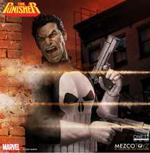 Cargar imagen en el visor de la galería, Mezco Toyz -One:12 Collective -  Marvel - The Punisher - $2999($799) FEB-MAR 2027
