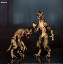 Cargar imagen en el visor de la galería, LOOSECOLLECTOR - The Crypt: Chupacabras Pack de 3 - $2999 ($999) - ENE-FEB 2027
