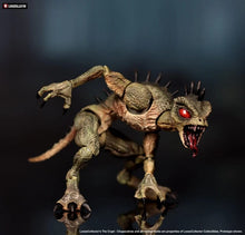 Cargar imagen en el visor de la galería, LOOSECOLLECTOR - The Crypt: Chupacabras Pack de 3 - $2999 ($999) - ENE-FEB 2027

