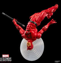 Cargar imagen en el visor de la galería, Marvel Legends - Secret Wars Wave 2 - DareDevil (New Sculpture) - $679 ($199) - JUL-AGO 2026
