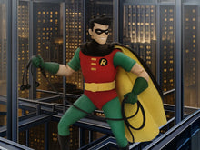 Cargar imagen en el visor de la galería, Mezco - One:12 Collective - The Animated Series Robin Action Figure - $2799($799)  ENE-FEB 2027
